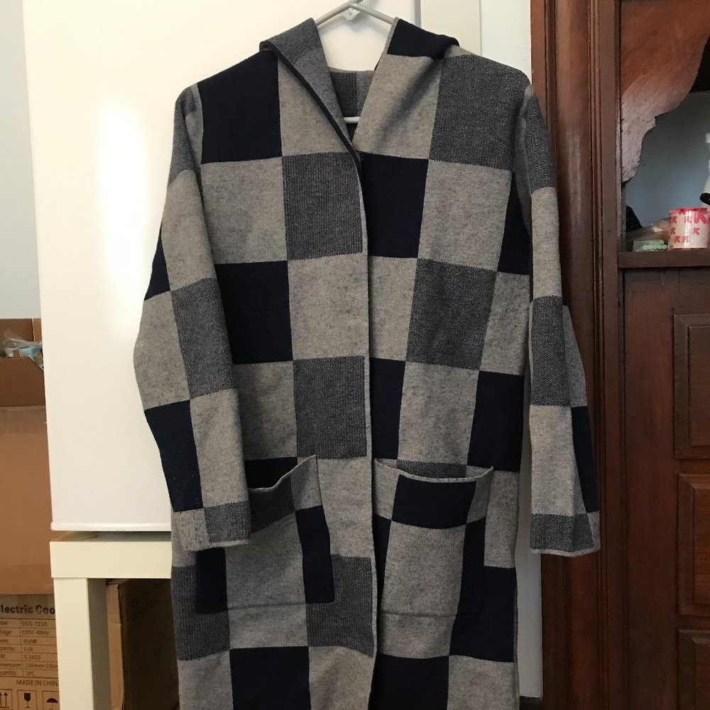 jacket/trench coat/cardigan blue and grey grids